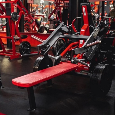 Грудной жим лежа Gymleco 022 со сведением на свободных весах | Premium Fitness