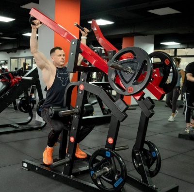 Тяга верхнего блока Protrain PP102 на свободных весах | Premium Fitness
