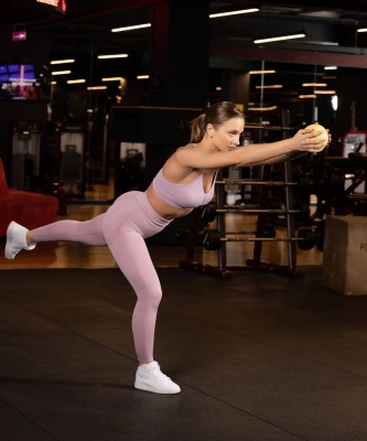 Медбол 1кг Star Fit GB-703 желтый пастель