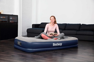 Надувная кровать 191х97х36см Bestway с подголовником, встроенный электронасос 67723