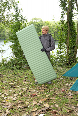 Самонадувающийся спальный коврик каремат 183x63,5x7,6см Bestway ComforTrek 69622