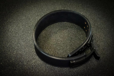 Пояс с карабином из кожи YouSteel 7461
