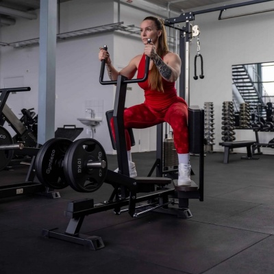 Gymleco 062: Разведение Ног Стоя на Свободных Весах | Premium Fitness