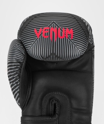 Перчатки Venum Phantom 04700-100-10oz черный\красный