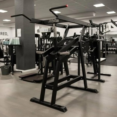 Плечевой жим стоя Gymleco 038 на свободных весах | Premium Fitness