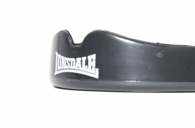 Капа 1-челюстная Lonsdale Safe T 160068 BK черный