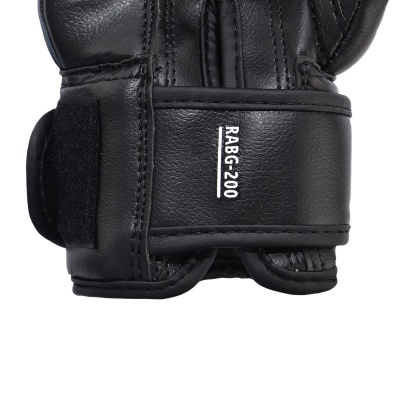 Боксерские перчатки 4 oz Rhino Attack RABG-200 Красный