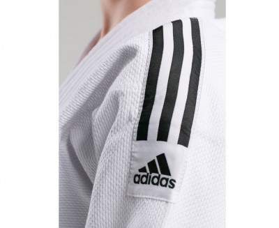 Кимоно для дзюдо с поясом подростковое Adidas Club белое с черными полосками