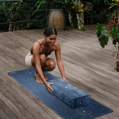 Валик для йоги13х25х61 см, овальный YOGA DESIGN LAB Bolster ZABUTON небесный