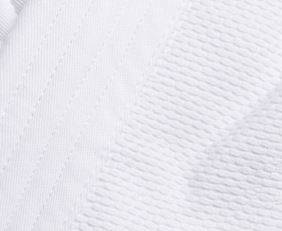 Кимоно для дзюдо с поясом подростковое Adidas Club белое с черными полосками